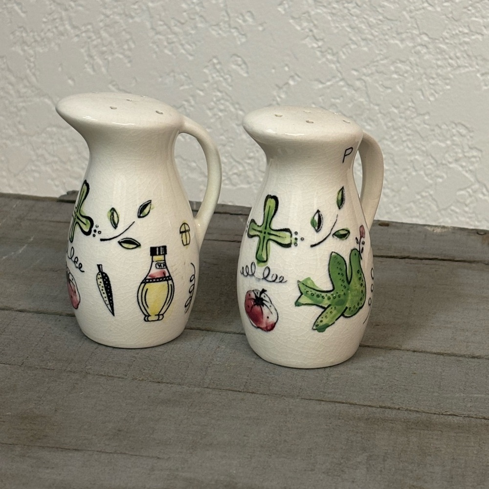 Vintage Salt & Pepper Shakers • Pitcher Shape 
Has BOTH stoppers • 3 1/2” tall